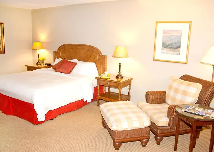 The Lodge At Riverside