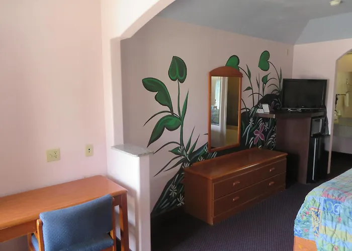 Travelers Inn And Suites Liberty