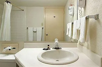 Freeport Plaza Hotel