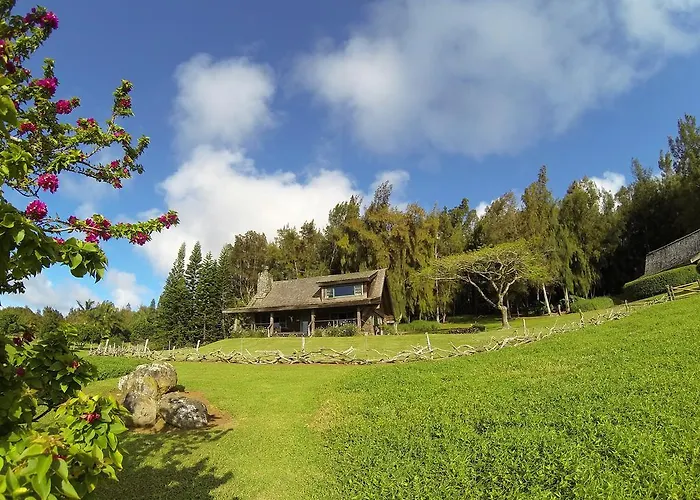 Kohala Lodge- Vacation Rental House