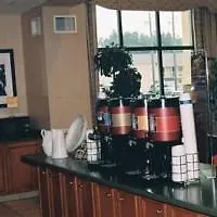 Hampton Inn & Suites Augusta West