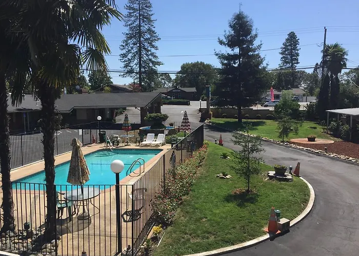 Paradise Inn