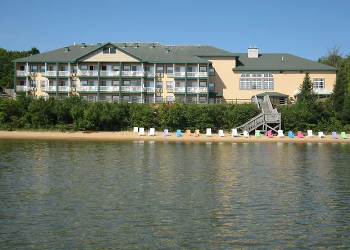 Best Western Lakefront Inn & Suites