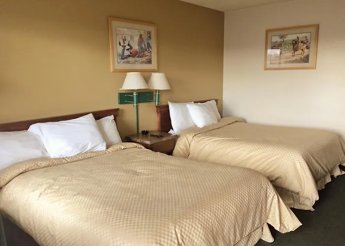 Rodeway Inn & Suites