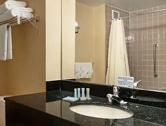 Holiday Inn Hampton-Coliseum Conference Center