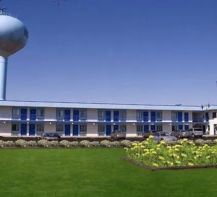 Country Host Motel