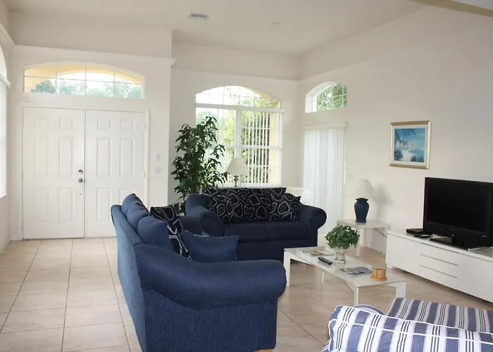 Luxury Villa With Pool And Springs, Beaches Near Golf Courses