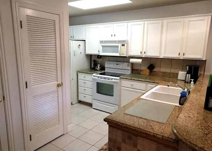 Bahama Breeze #2 Sea Dancer Condos