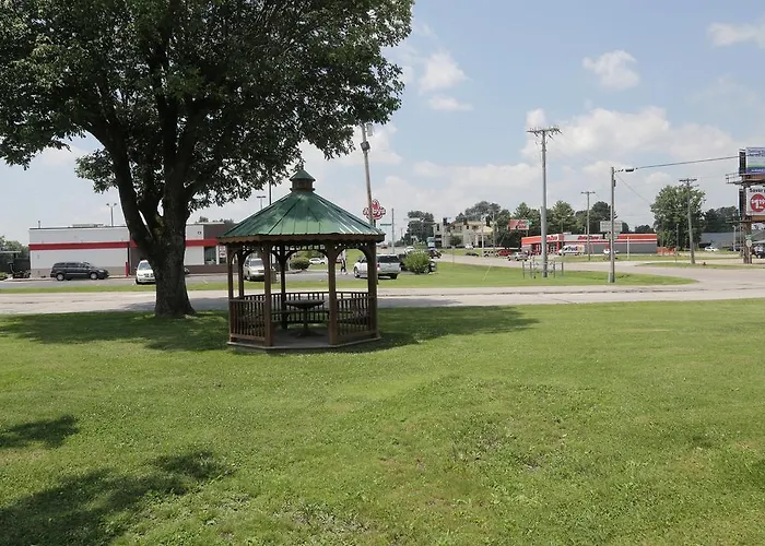 Theroff'S Motel