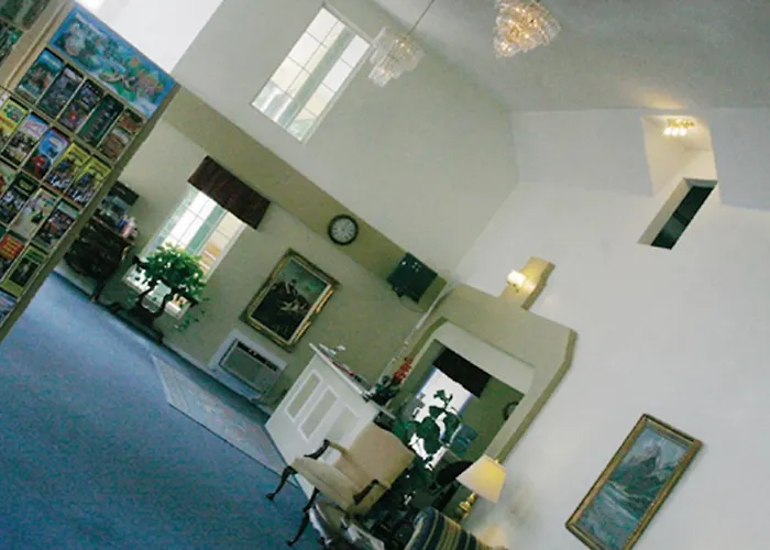 Four Seasons Inn