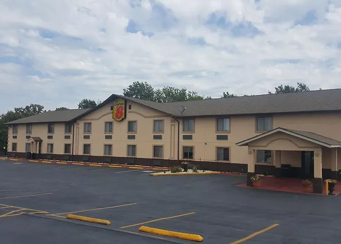 Super 8 By Wyndham Warrensburg