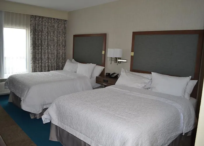 Hampton Inn Pratt