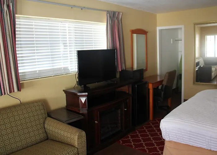 Vista Inn & Suites Beale Street