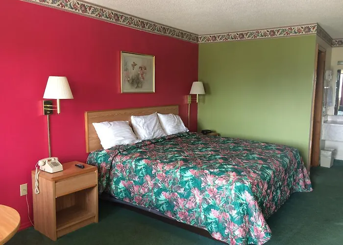Western Motel - Camilla