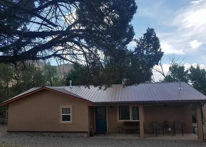 Grizzly Roadhouse Bed And Breakfast