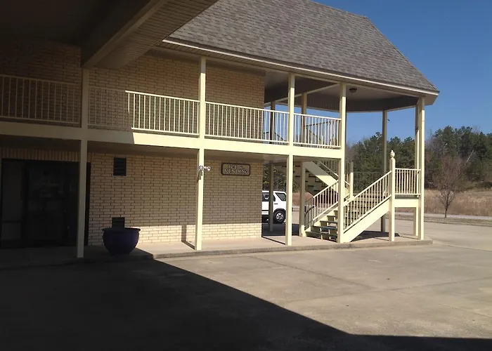 Riverwood Inn