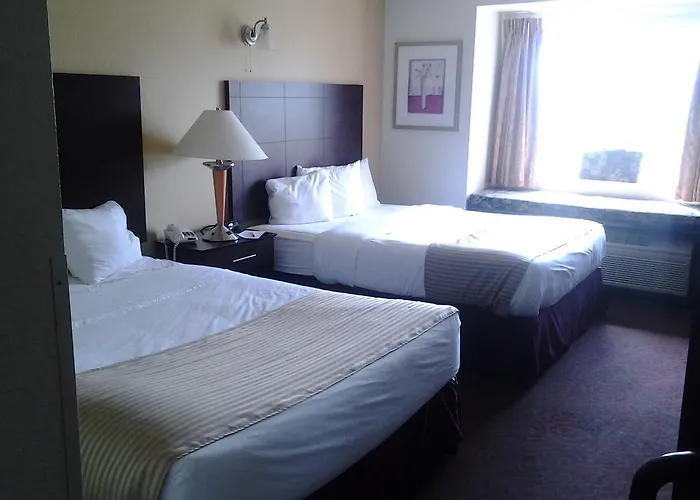 Bridgepointe Inn & Suites Toledo-Perrysburg-Rossford-Oregon-Maumee By Hollywood Casino