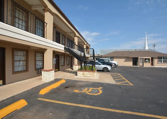 Newcastle Motel