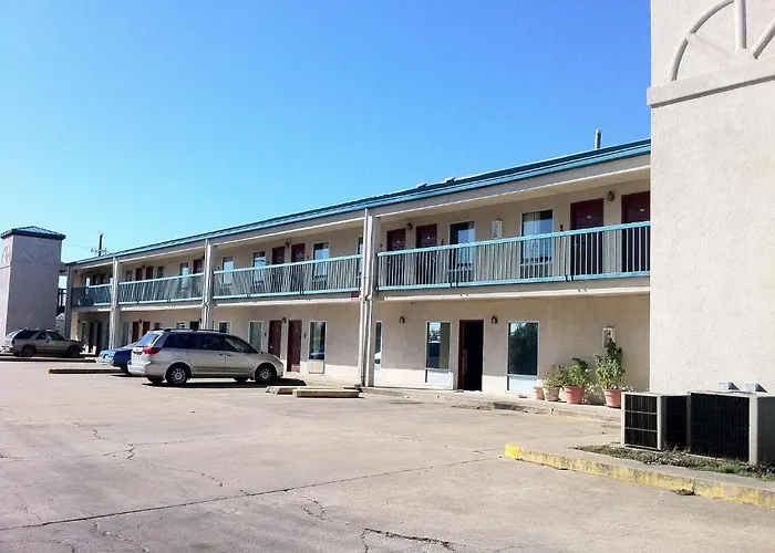 Americas Best Inn & Suites Greenwood