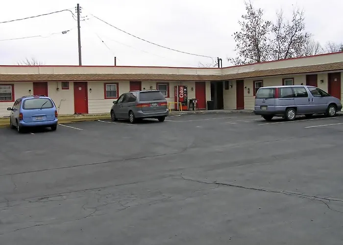 Watertown Budget Inn