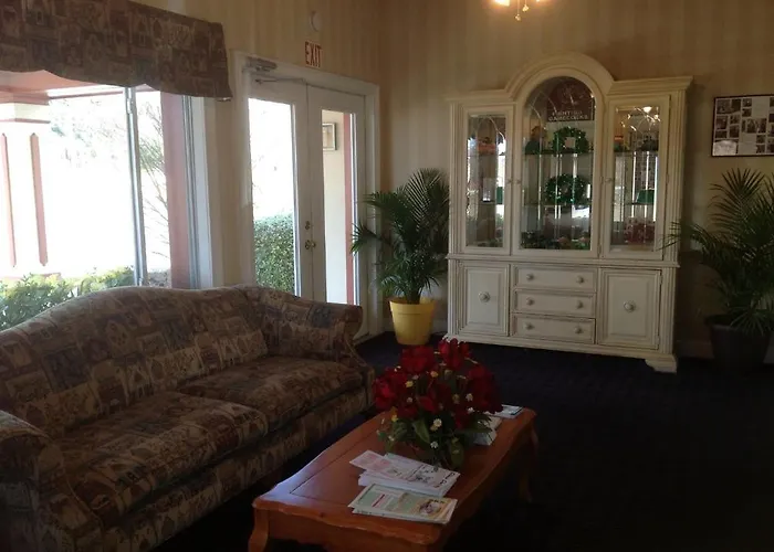 Knights Inn - Cayce