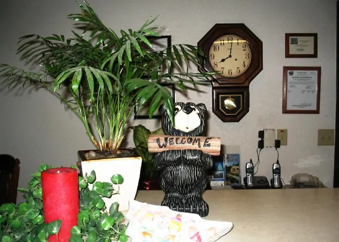 Christmas Tree Inn