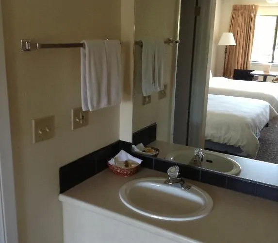 Japan House Suites
