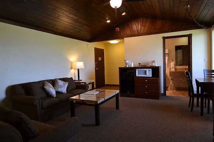 Candlestone Golf And Resort