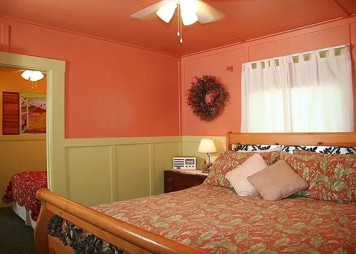Chelsea Garden Inn