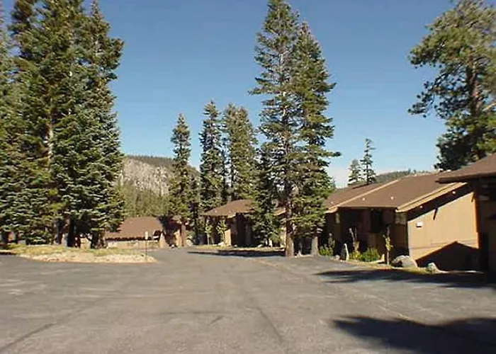 Mammoth Point By 101 Great Escapes