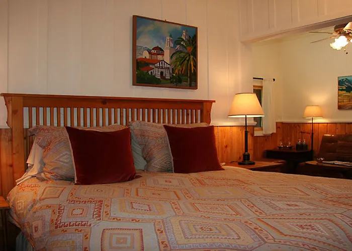 Old Crocker Inn