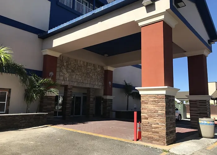 Blue Bay Inn And Suites