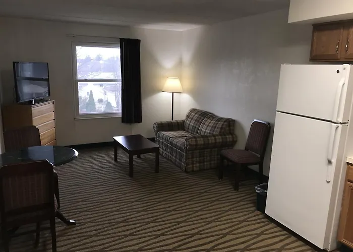 President Inn & Suites