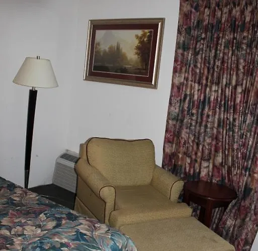 Executive Inn - Knoxville