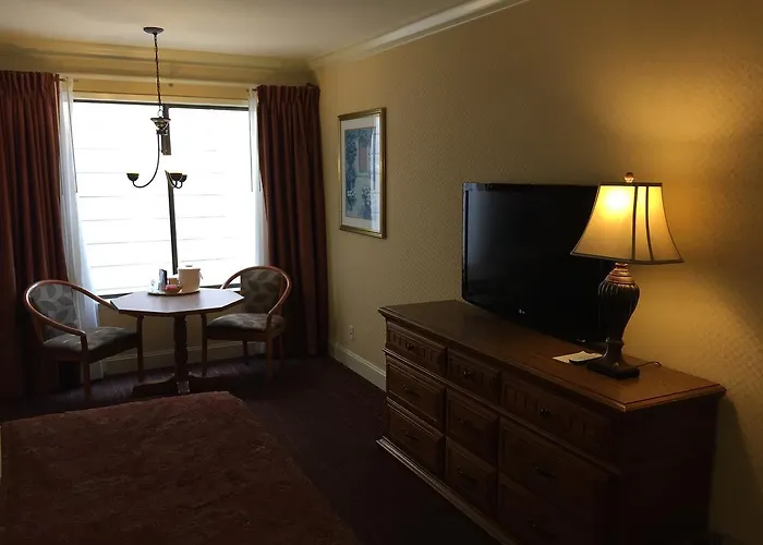 Lombard Inn