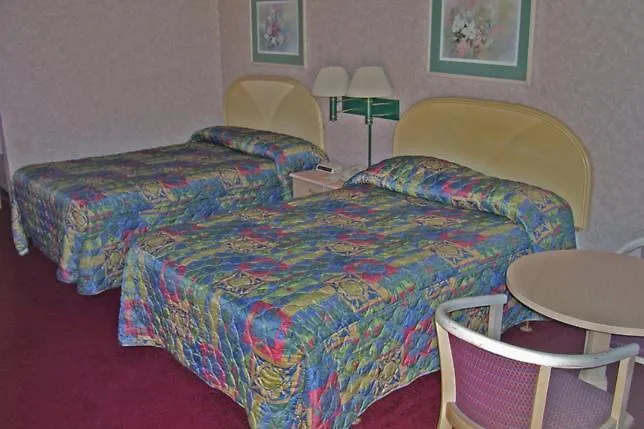 Colonial Inn And Suites