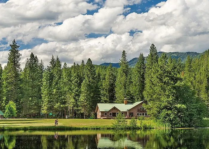Leavenworth Camping Resort Tiny House Rudolf