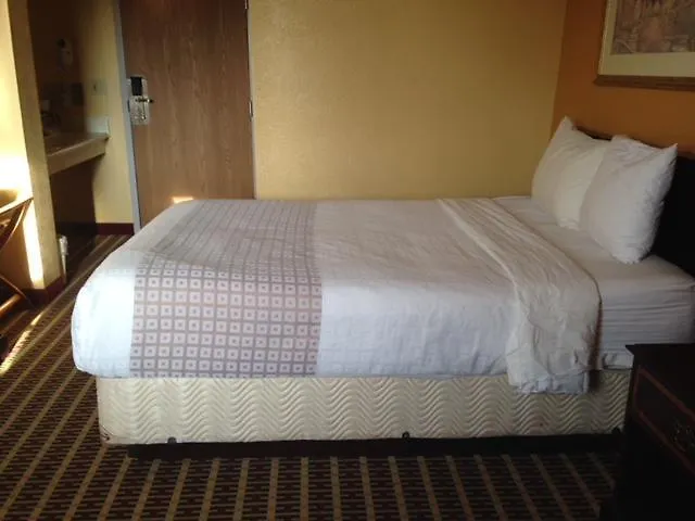 Americas Best Value Inn - Bell Tower Inn