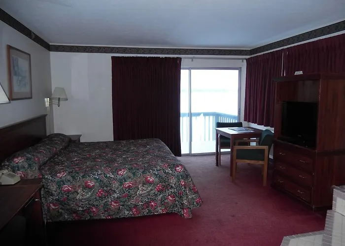 Cadillac Sands Resort