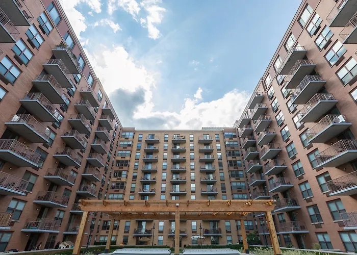 Global Luxury Suites At Hoboken Waterfront