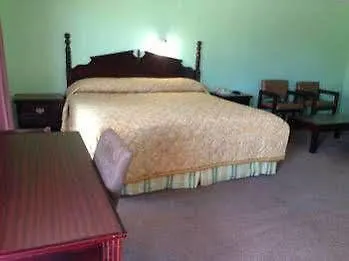 Holiday Motel