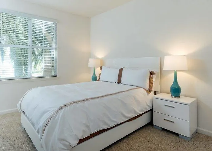 Oakwood At Emerald Park Apartments