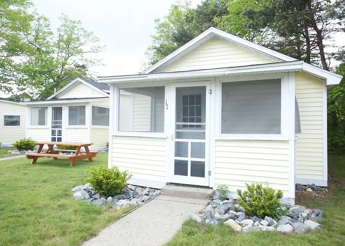 Drake'S Island Resort & Cottages