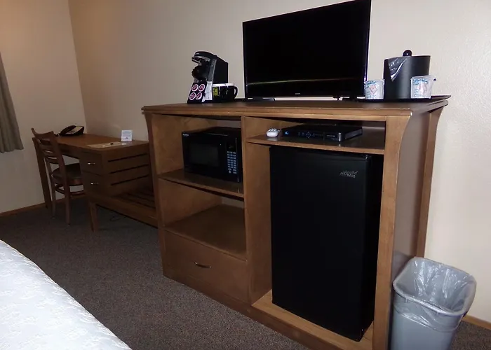 Cowlitz River Lodge