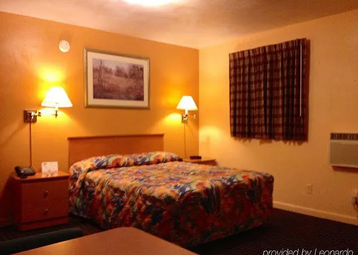 Scottish Inn - Okeechobee