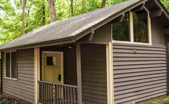 Amicalola Falls State Park And Lodge