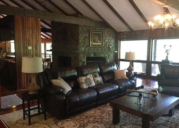 The Lodge In Sugar Hollow