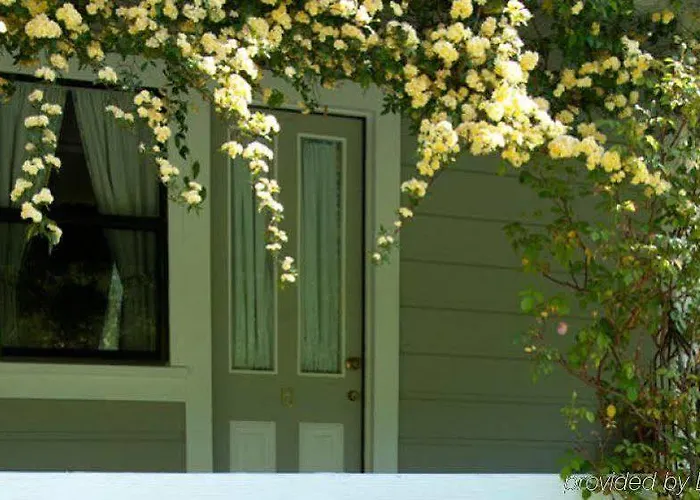 Vichy Springs Resort