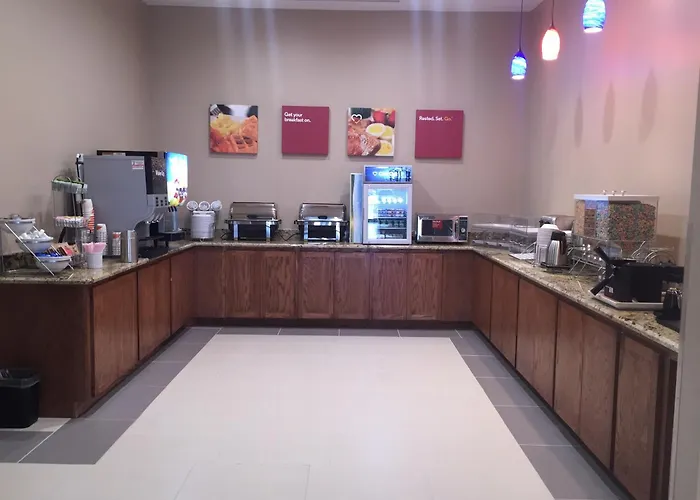 Comfort Suites - University