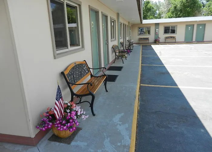 Paintbrush Motel